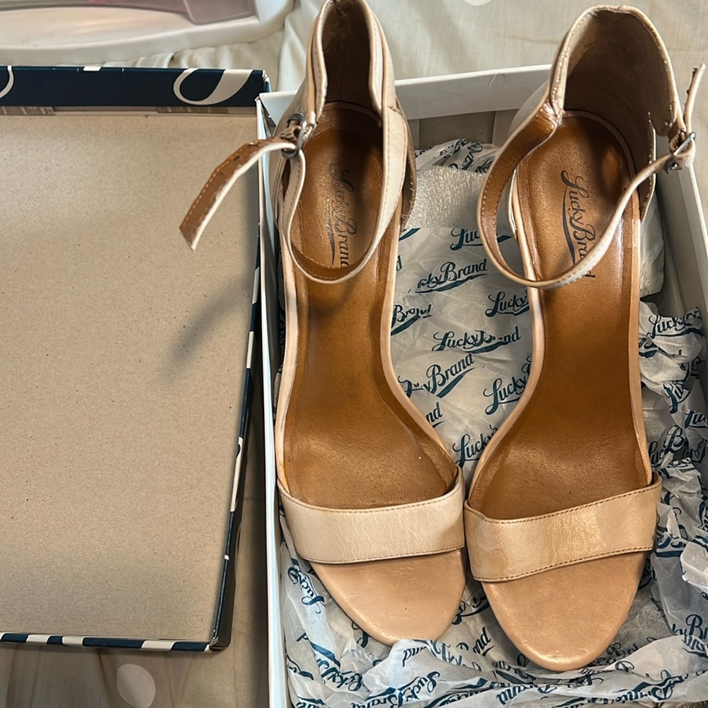 Lucky Brand Nude Heels